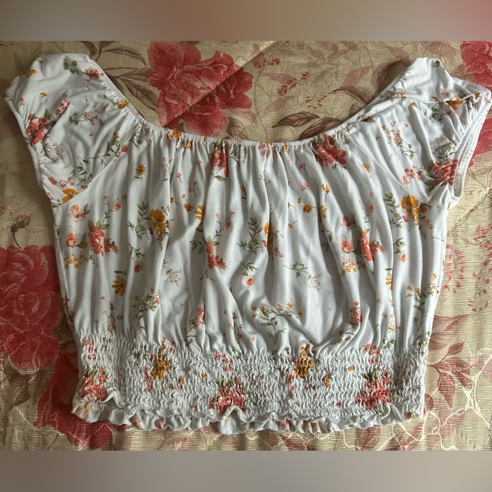 Forever 21 White Floral Off the Shoulder Crop Top - Picture 6 of 8